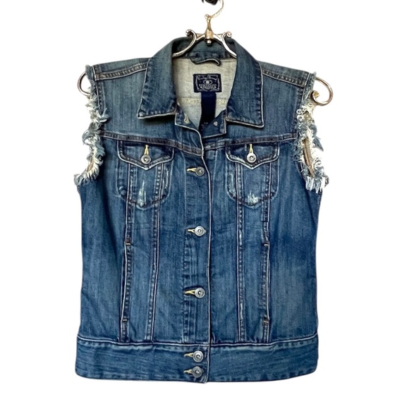 Lucky Brand Distressed Denim Vest Size S/P - Picture 1 of 11